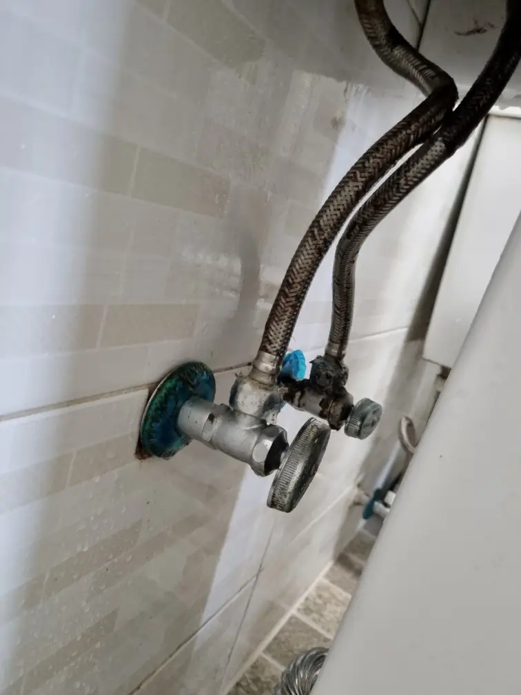 샤워 + 수전 교체 2